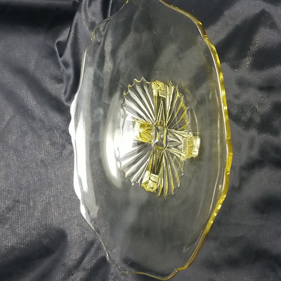 Lancaster Glass Depression Era Yellow Topaz Center Bowl - Picture 8 of 14
